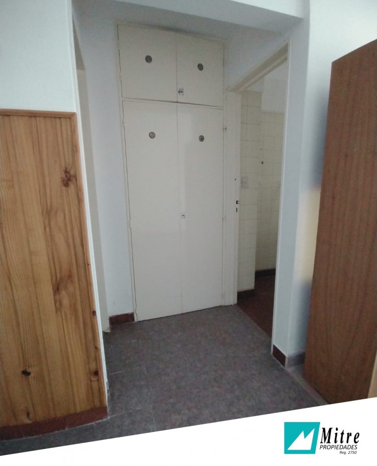 AMBIENTE AMPLIO DIVISIBLE CON COCINA SEPARADA Y BALCON