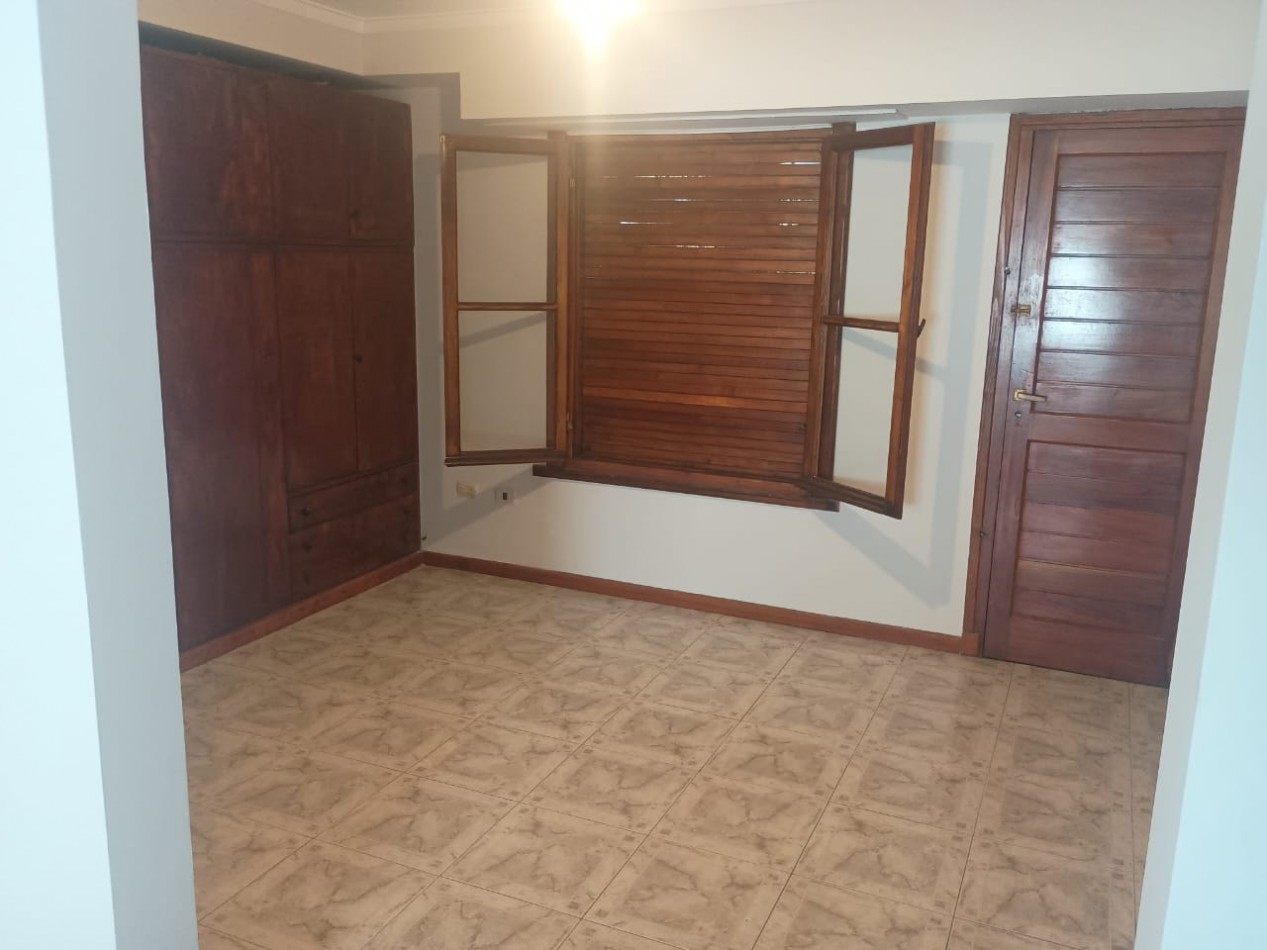 CHALET EN ZONA POMPEYA