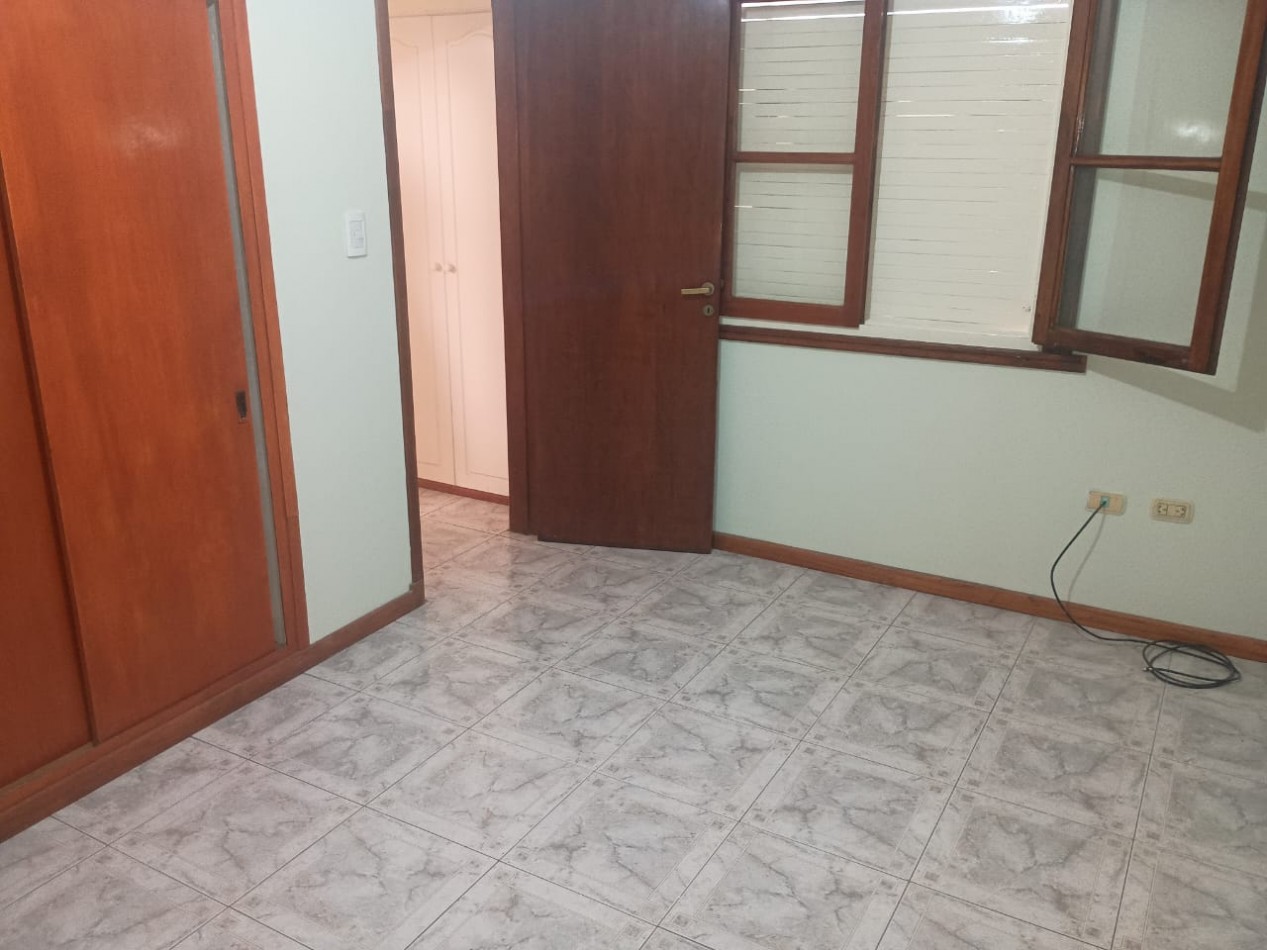 CHALET EN ZONA POMPEYA