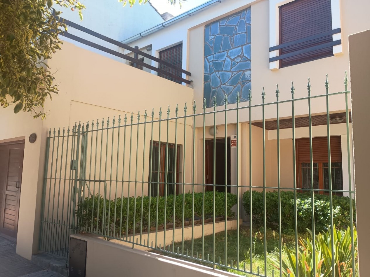 CHALET EN ZONA POMPEYA