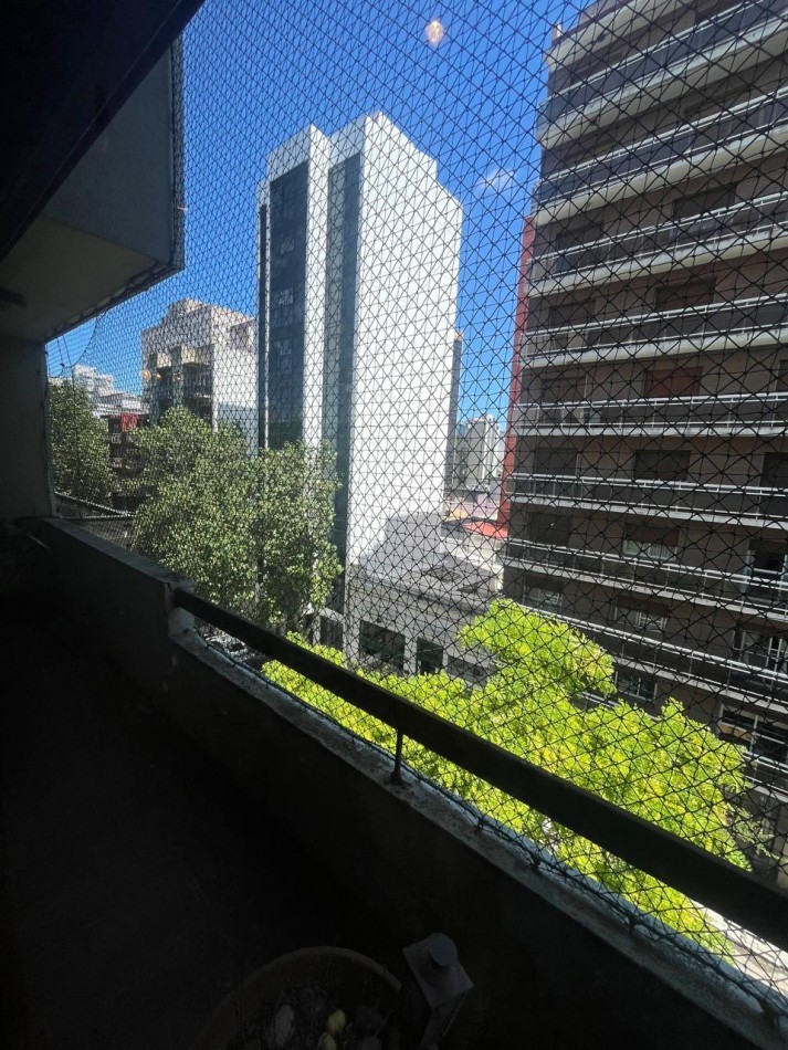 AMPLIO PISO 6 AMBIENTES CON COCHERA - LA PERLA