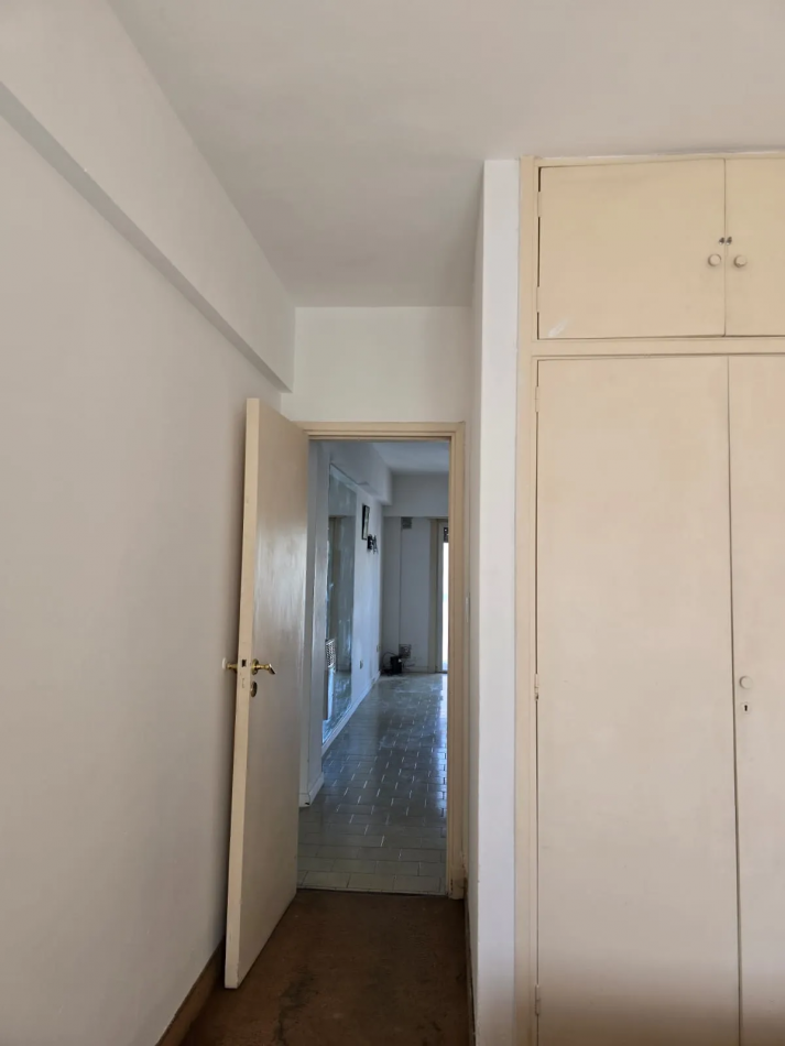 DEPARTAMENTO 2 AMBIENTES EN VENTA CENTRO, A METROS DE PLAZA MITRE