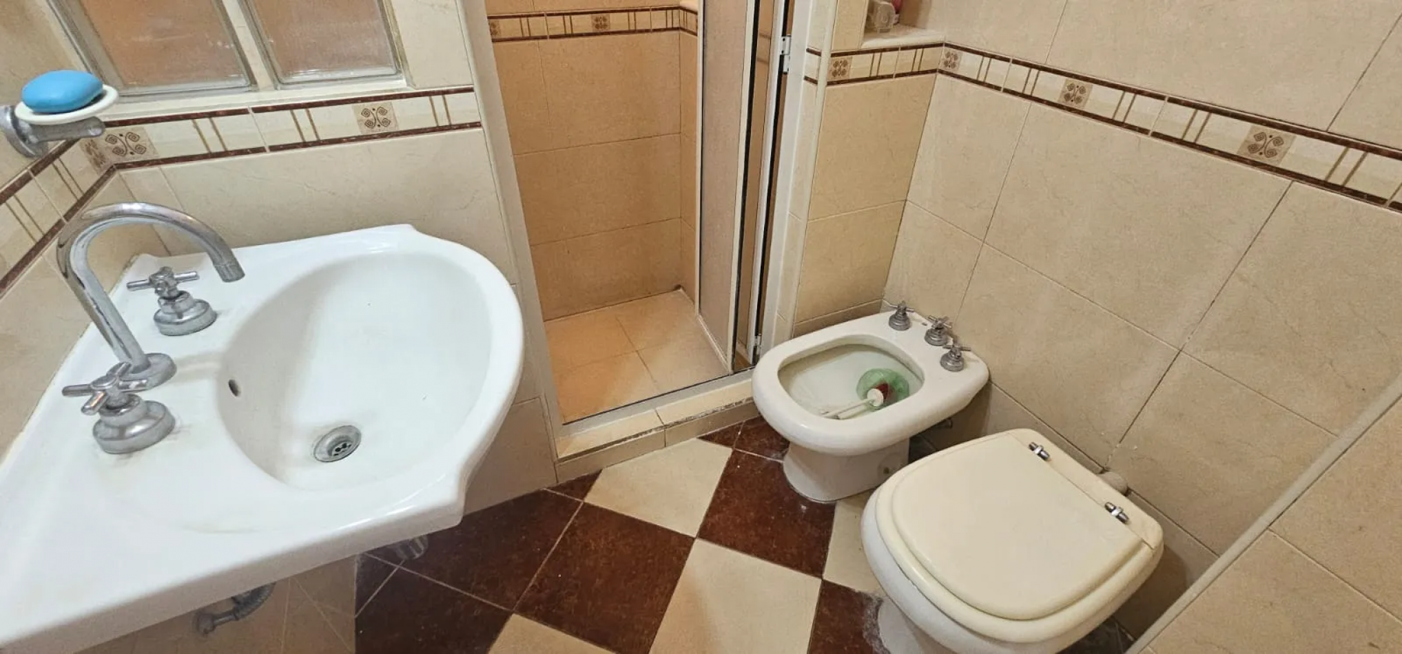 DEPARTAMENTO 2 AMBIENTES EN VENTA CENTRO, A METROS DE PLAZA MITRE