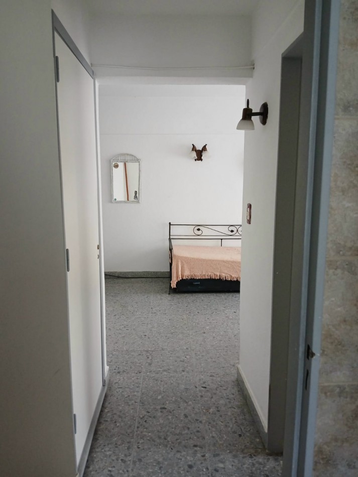 2 AMBIENTES CON BALCON A LA CALLE ZONA TRIBUNALES