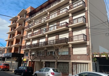 GRAN OPORTUNIDAD!! APTO CREDITO! CHAUVIN - DEPARTAMENTO 4 AMBIENTES 2 BAÑOS. VEREDA DE SOL.  CON COCHERA FIJA, CUBIERTA.