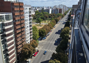 DEPARTAMENTO 2 AMBIENTES EN VENTA CENTRO, A METROS DE PLAZA MITRE